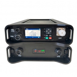 Comrade R900 SFR UHF